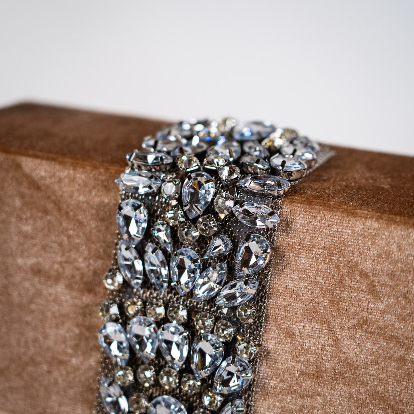 Embellished Velvet Handbag - Golden