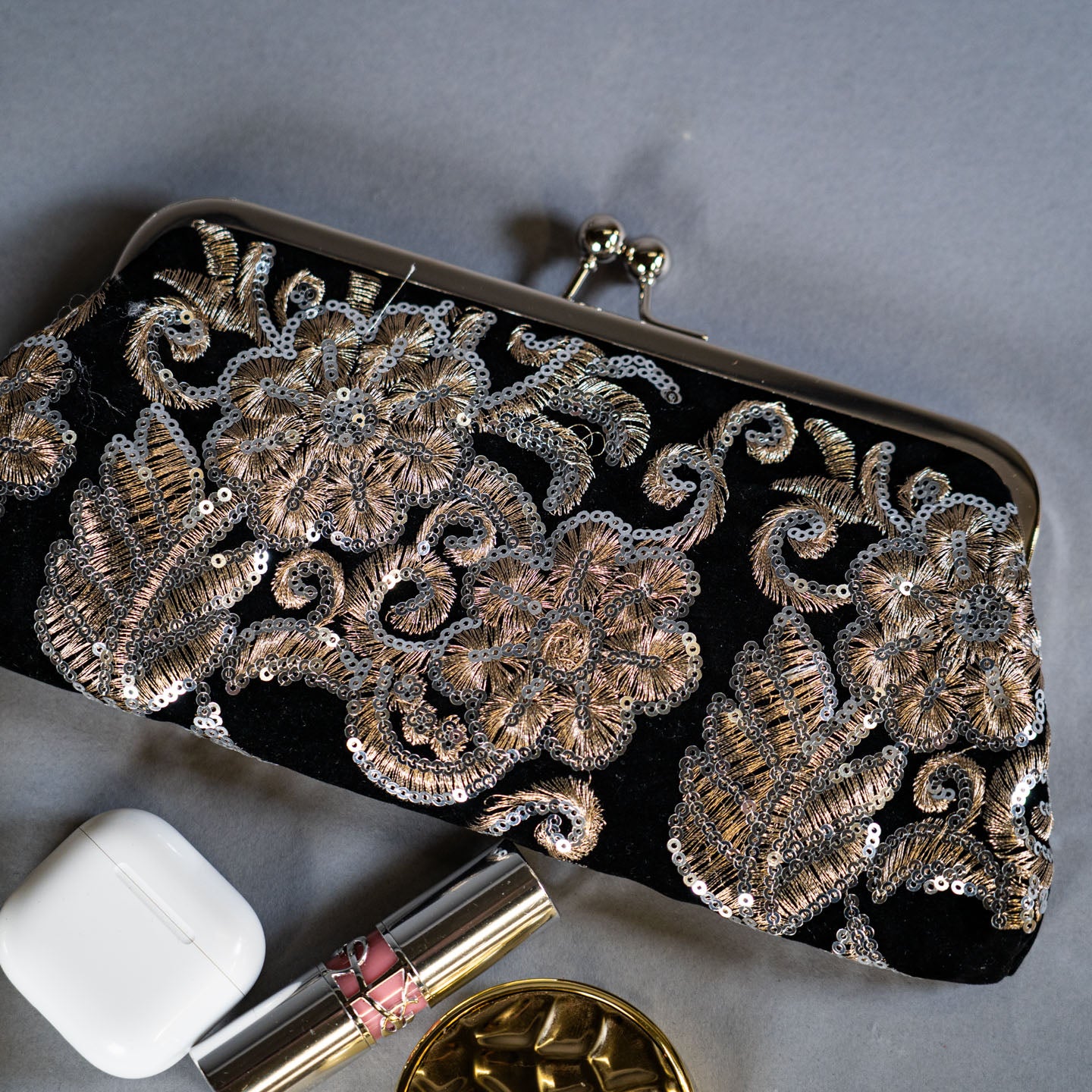 Delicate Embroidered Handbag - Black