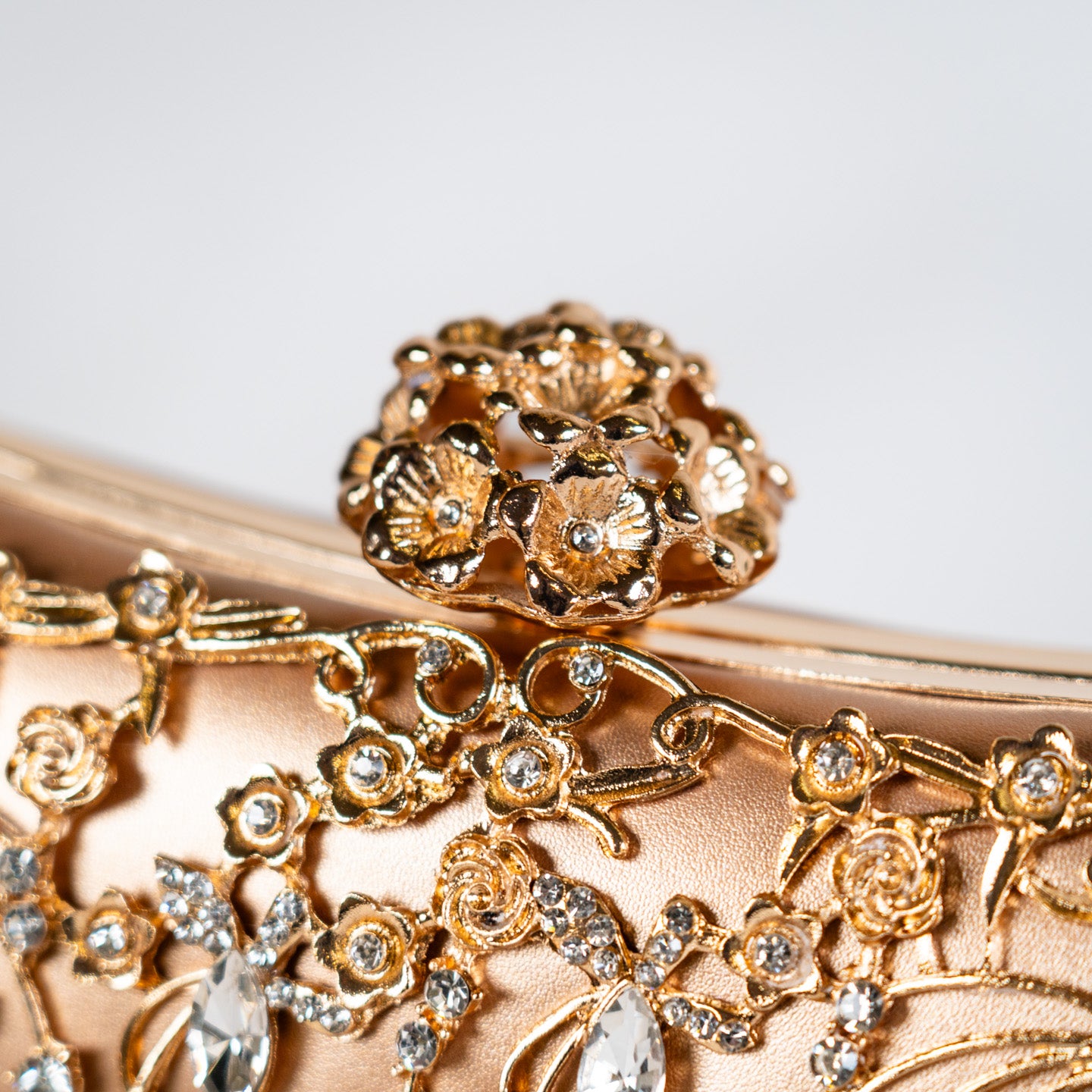 Romantic Crystal Clutch - Gold