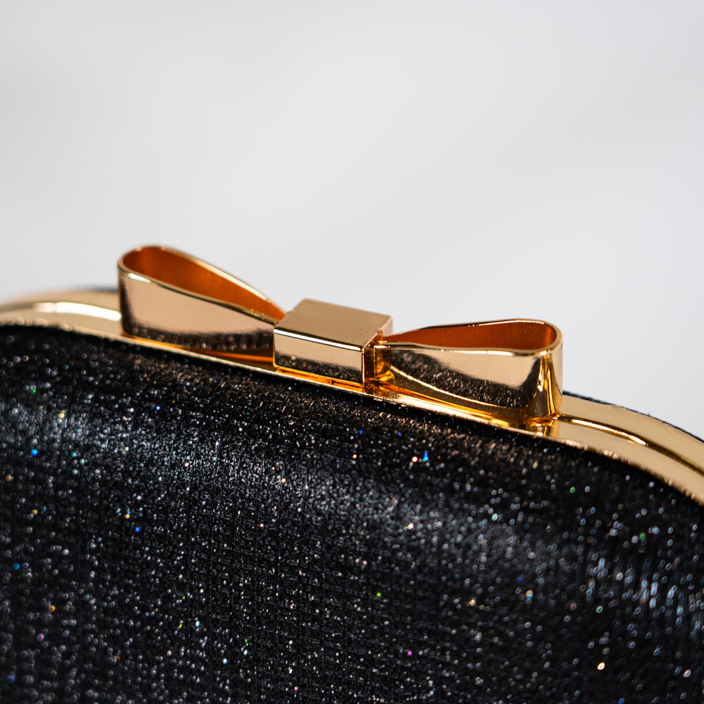 Shimmering Metallic Clutch - Black