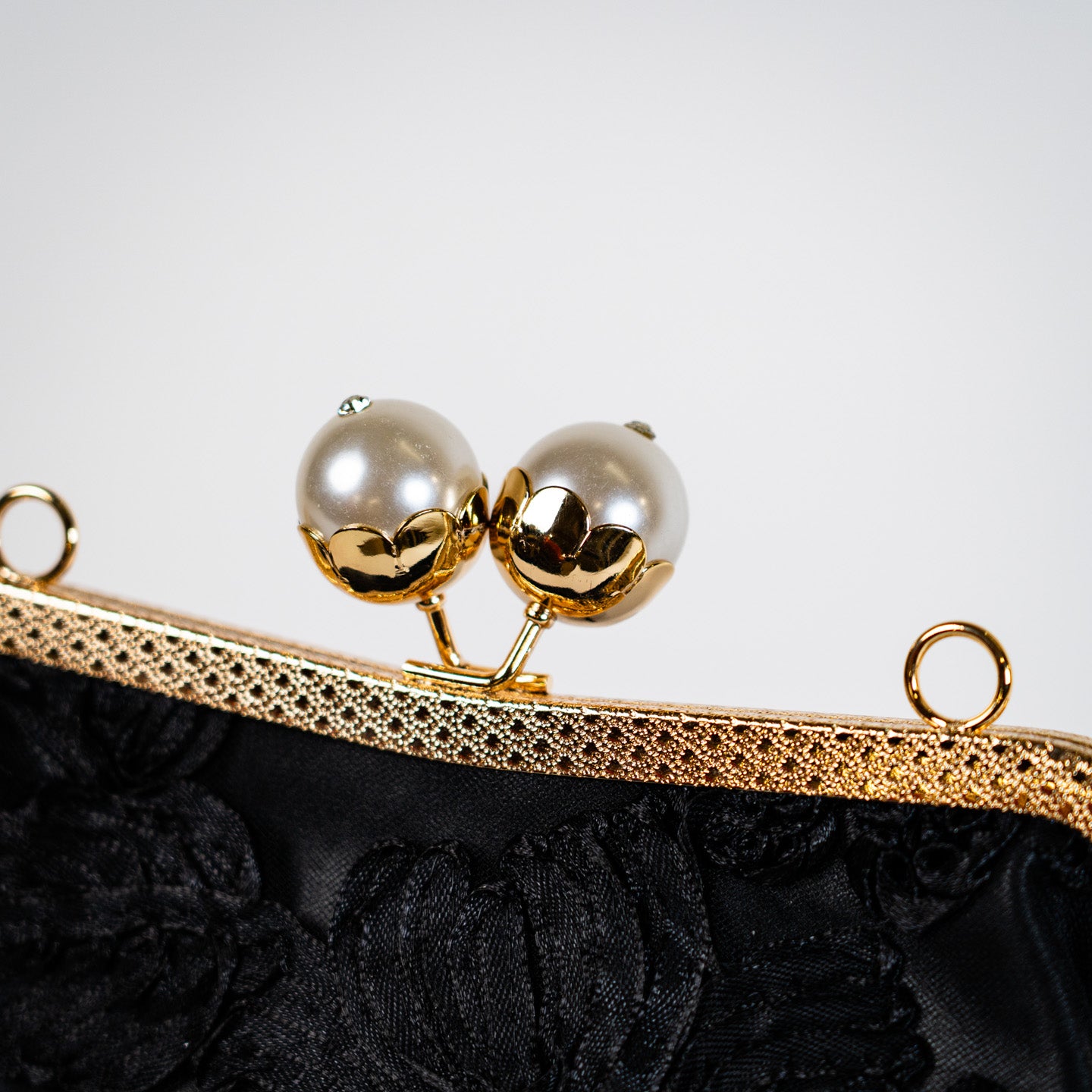 Vintage Kiss Lock Clutch - Black
