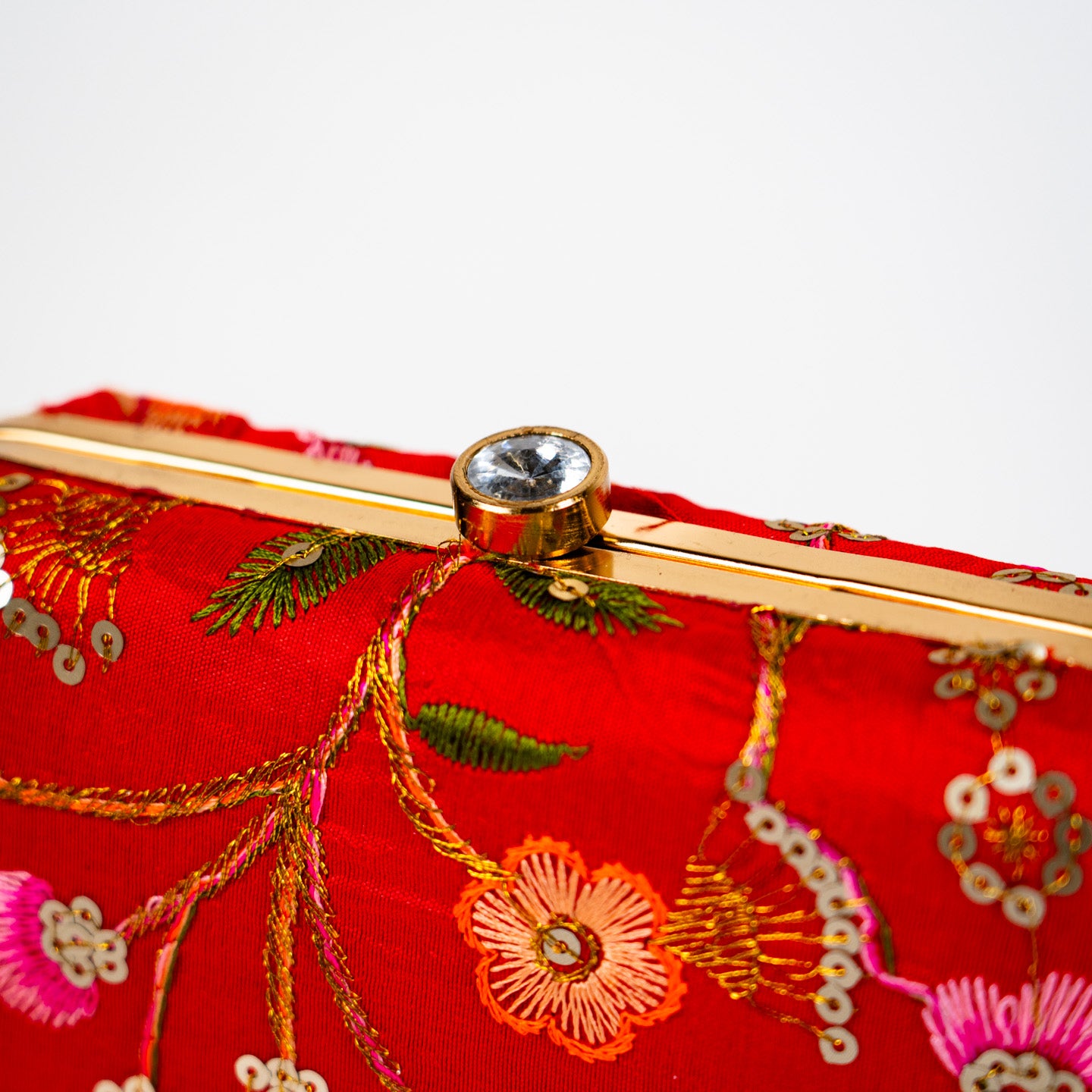 Radiant Wildflower Clutch - Red
